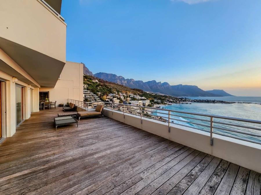 2 Bedroom Property for Sale in Clifton Western Cape